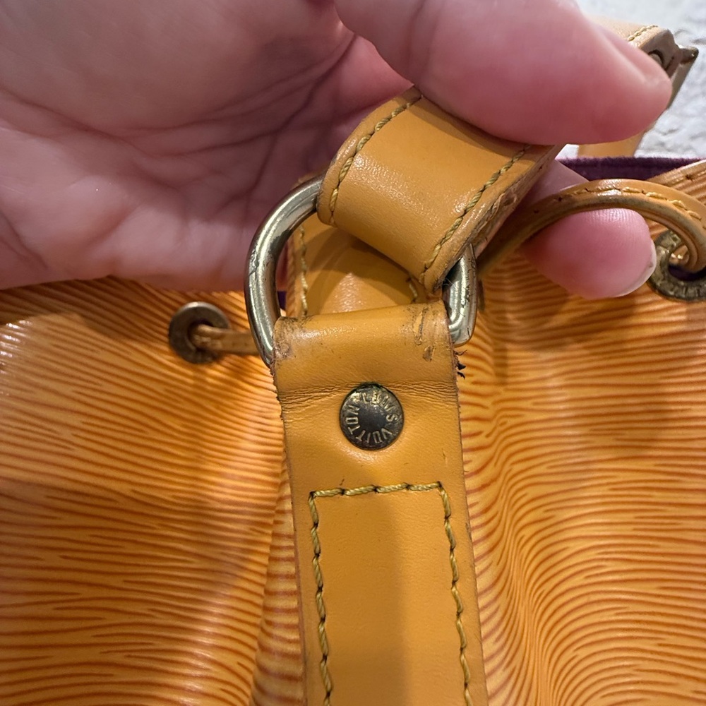 Louis Vuitton EUC Yellow Epi Leather Bucket Bag - Picture 10 of 11